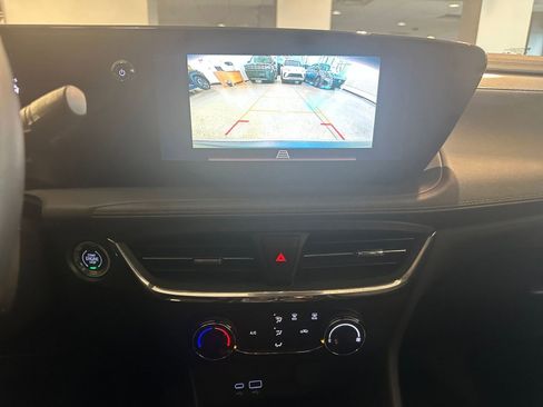 Used 2025 Buick Encore GX Preferred image 17