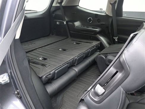 Used 2021 Subaru Ascent Touring image 27