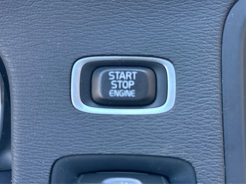 Used 2016 Volvo S60 T5 Premier w/ Protection Package image 28