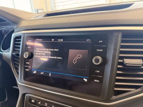 Used 2021 Volkswagen Atlas Cross Sport SE image 30