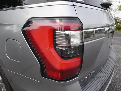 Used 2021 Ford Expedition Limited RWD image 35