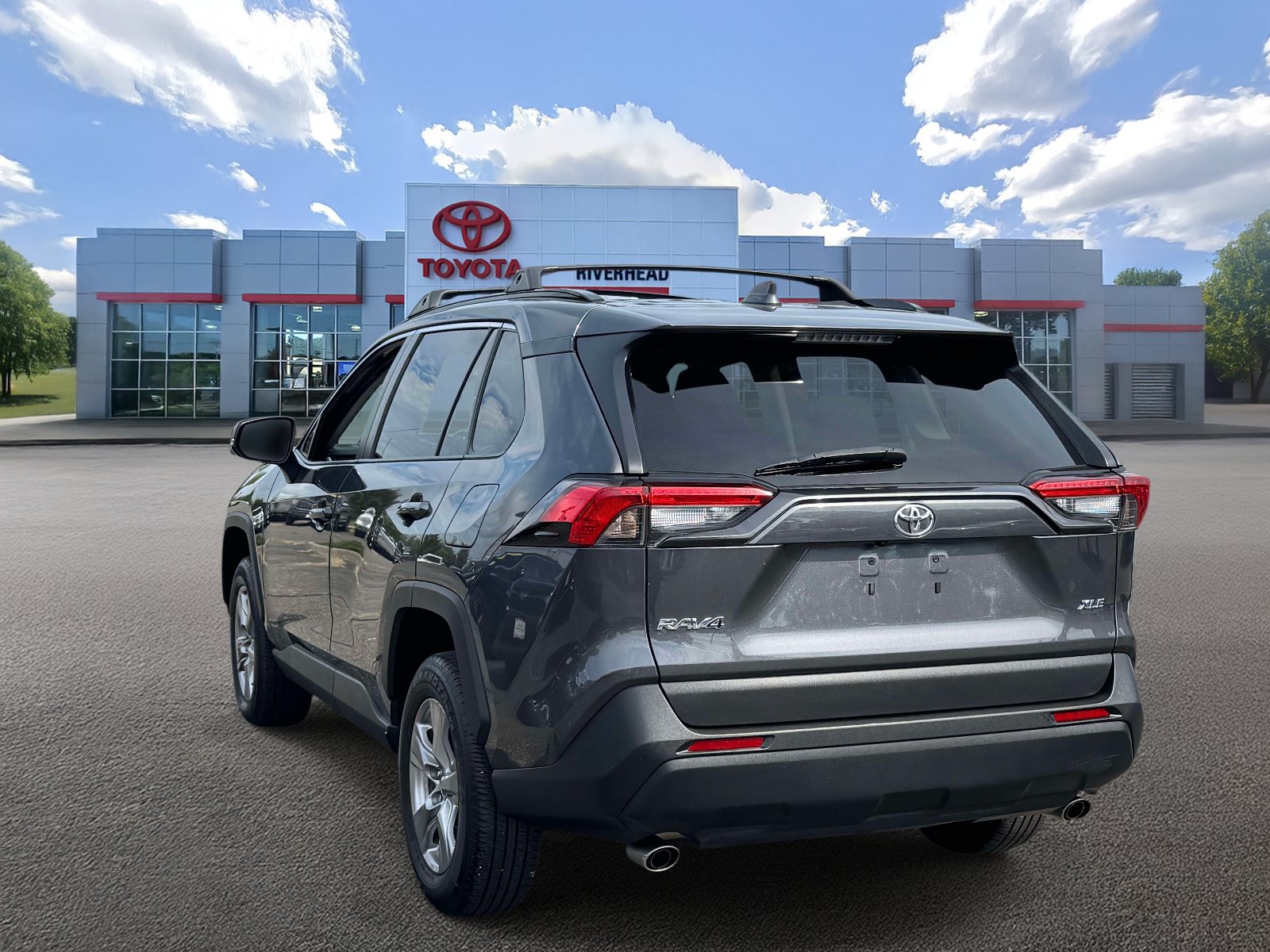 Certified 2023 Toyota RAV4 XLE w/ Convenience Package FWD image 5