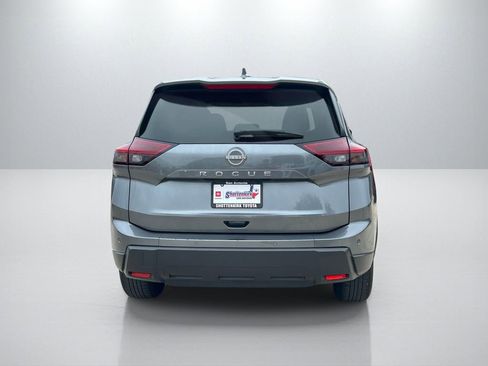 Used 2025 Nissan Rogue SV FWD image 6