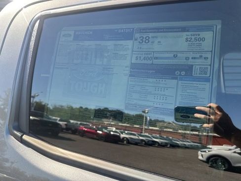 New 2025 Ford Maverick XL image 33