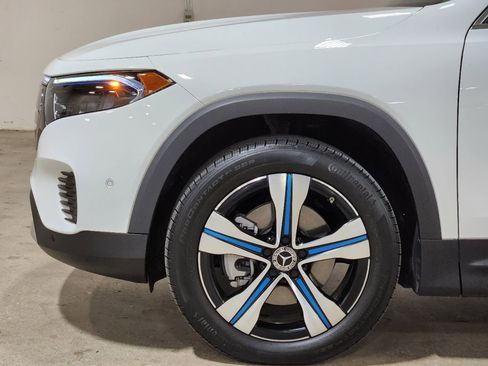 Used 2023 Mercedes-Benz EQB 300 4MATIC image 5