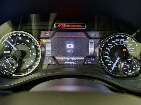 Used 2020 RAM 1500 Rebel image 9