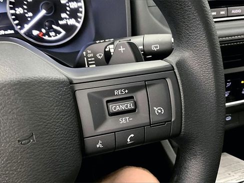 New 2025 Nissan Rogue S image 21