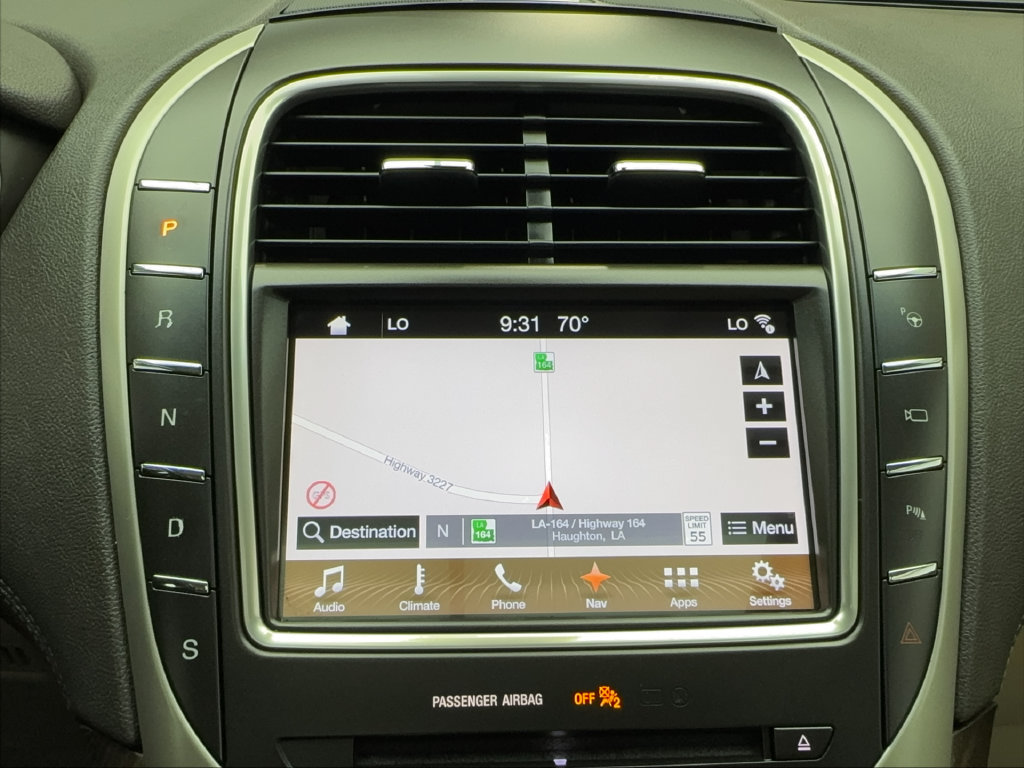 Used 2017 Lincoln MKX Reserve w/ Driver Assistance Package FWD image 59