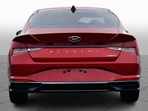 Used 2021 Hyundai Elantra Limited image 5