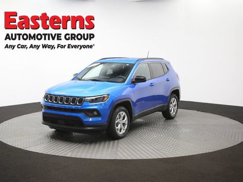 Used 2024 Jeep Compass Latitude AWD/4WD image 53