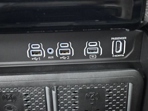 Used 2025 RAM 1500 Limited AWD/4WD image 30