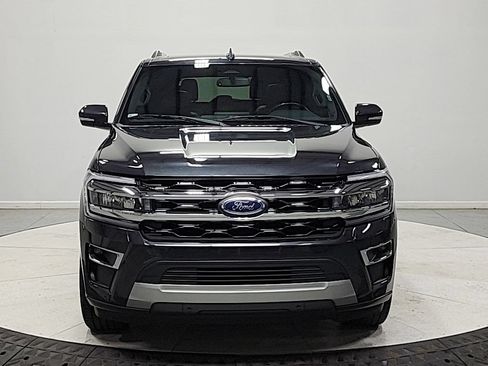 Used 2022 Ford Expedition Limited RWD image 2
