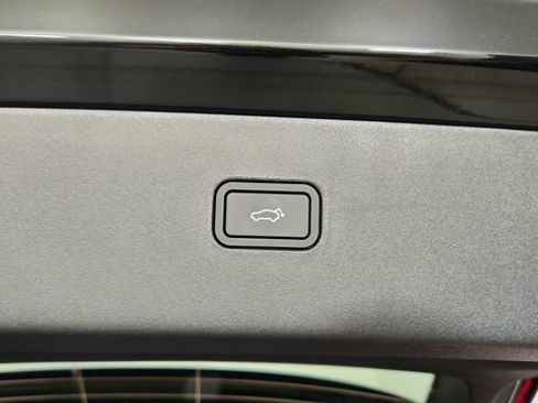 New 2026 Volvo EX30 Cross Country Ultra w/ Protection Package Premier AWD/4WD image 39