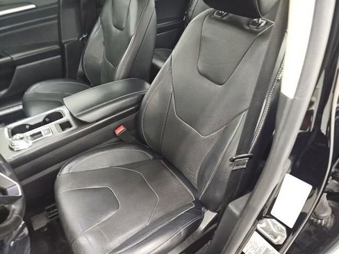 Used 2017 Ford Fusion Titanium image 14