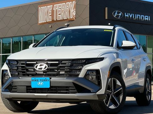 Certified 2025 Hyundai Tucson SEL image 1