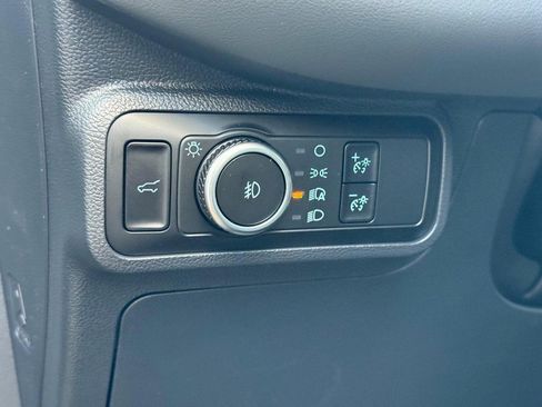 New 2026 Ford Explorer Active image 22