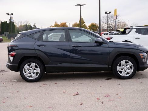 New 2026 Hyundai Kona SE image 8