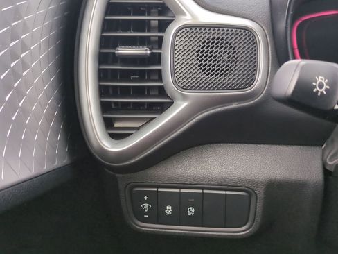 Used 2024 Kia Soul LX w/ Option Group 015 image 16