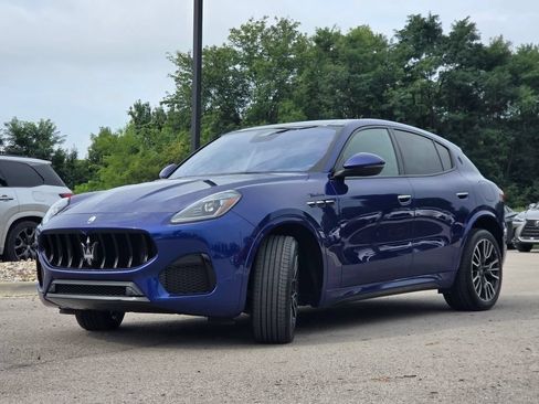 Used 2023 Maserati Grecale Modena AWD/4WD image 28