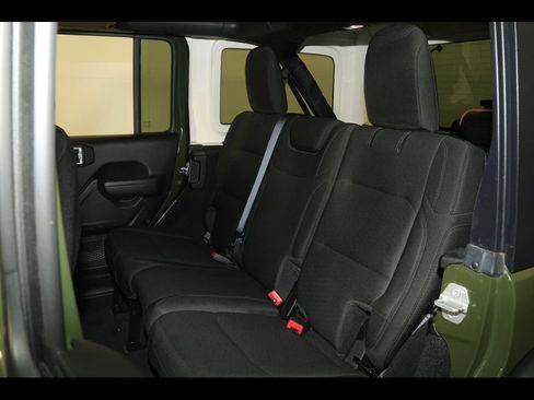Used 2022 Jeep Wrangler Unlimited Sport AWD/4WD image 24