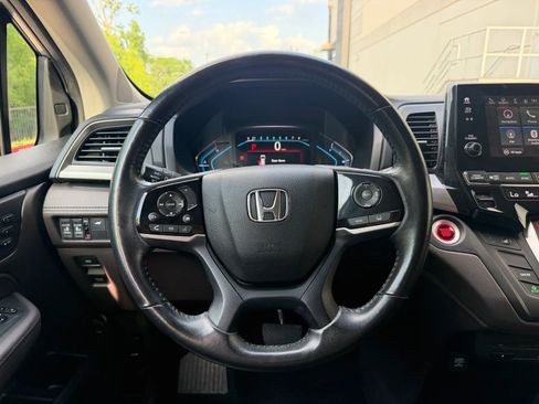 Used 2018 Honda Odyssey EX-L image 11