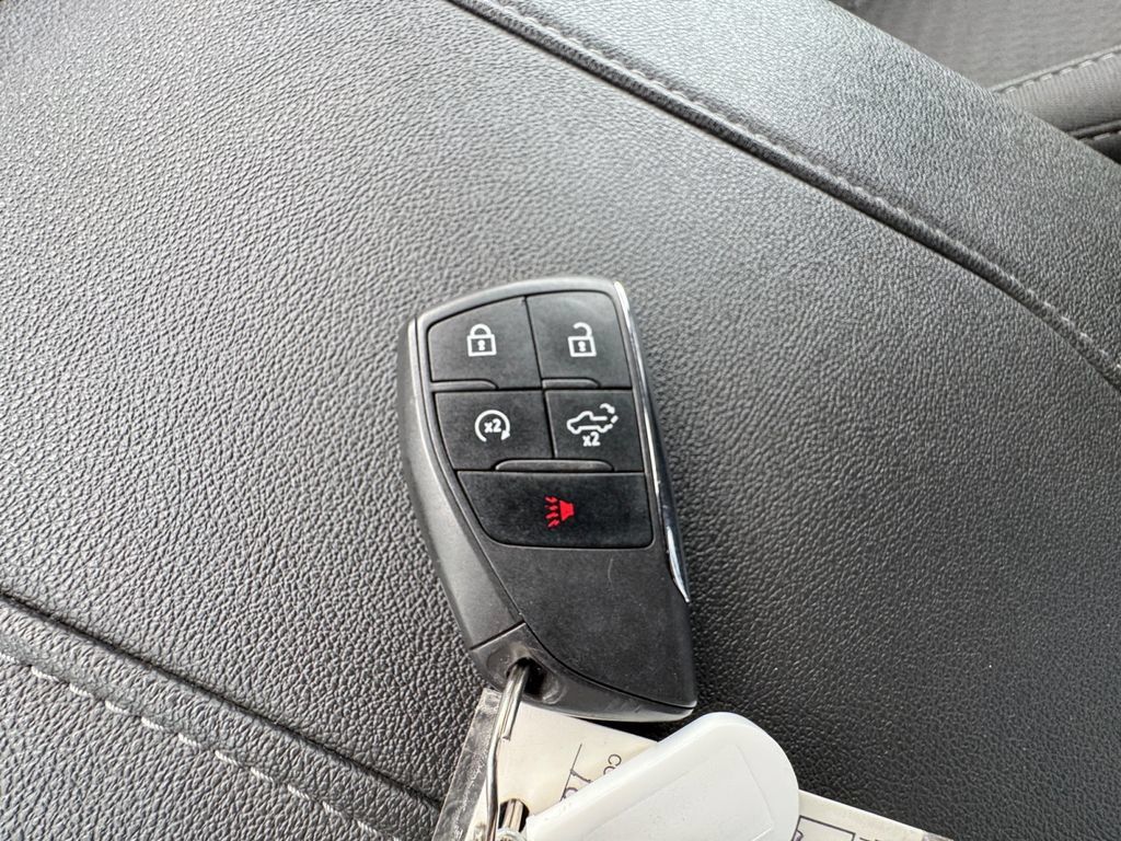 Used 2024 Chevrolet Silverado 1500 RST AWD/4WD image 35