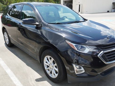 Used 2019 Chevrolet Equinox LT FWD image 3