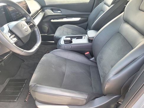 Certified 2024 Nissan Ariya FWD image 12