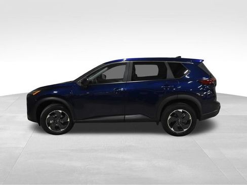 Used 2025 Nissan Rogue SV AWD/4WD image 6