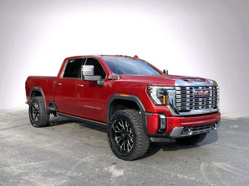 Used 2024 GMC Sierra 2500 Denali w/ Denali Reserve Package image 2