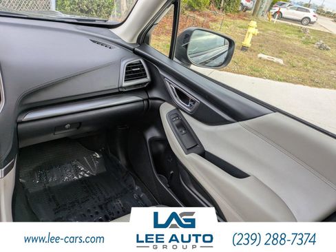 Used 2021 Subaru Forester Premium image 15