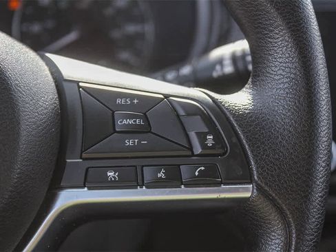 Used 2024 Nissan Kicks SV image 31