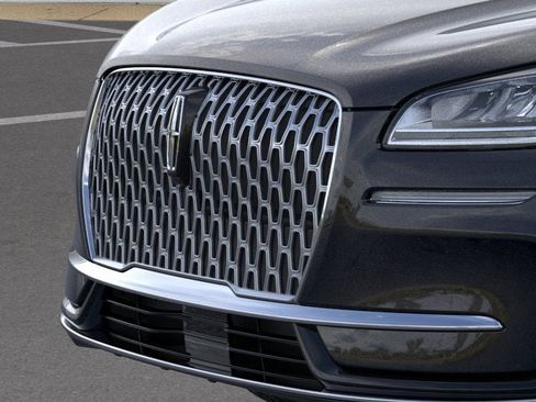 New 2026 Lincoln Corsair Premiere image 17