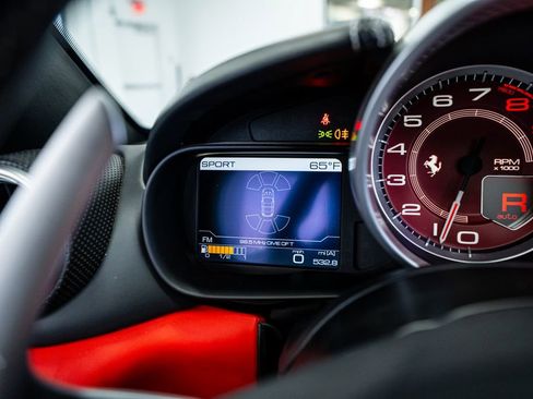 Used 2017 Ferrari California T image 55