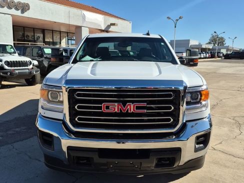 Used 2016 GMC Sierra 2500 2WD Crew Cab image 2