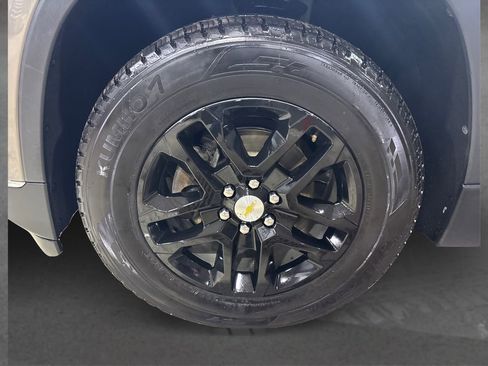 Used 2018 Chevrolet Traverse LT image 12