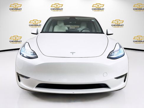 Used 2021 Tesla Model Y Long Range image 2