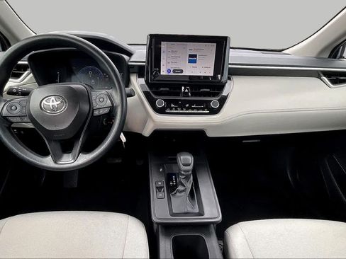 Used 2026 Toyota Corolla Cross L FWD image 15