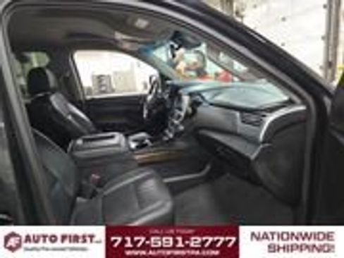 Used 2019 Chevrolet Suburban LT image 6