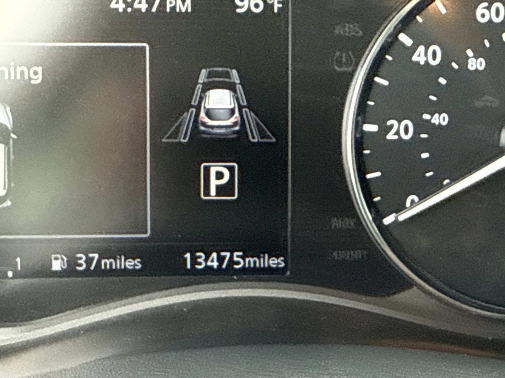 Used 2024 Nissan Kicks SR w/ SR Premium Package FWD image 36