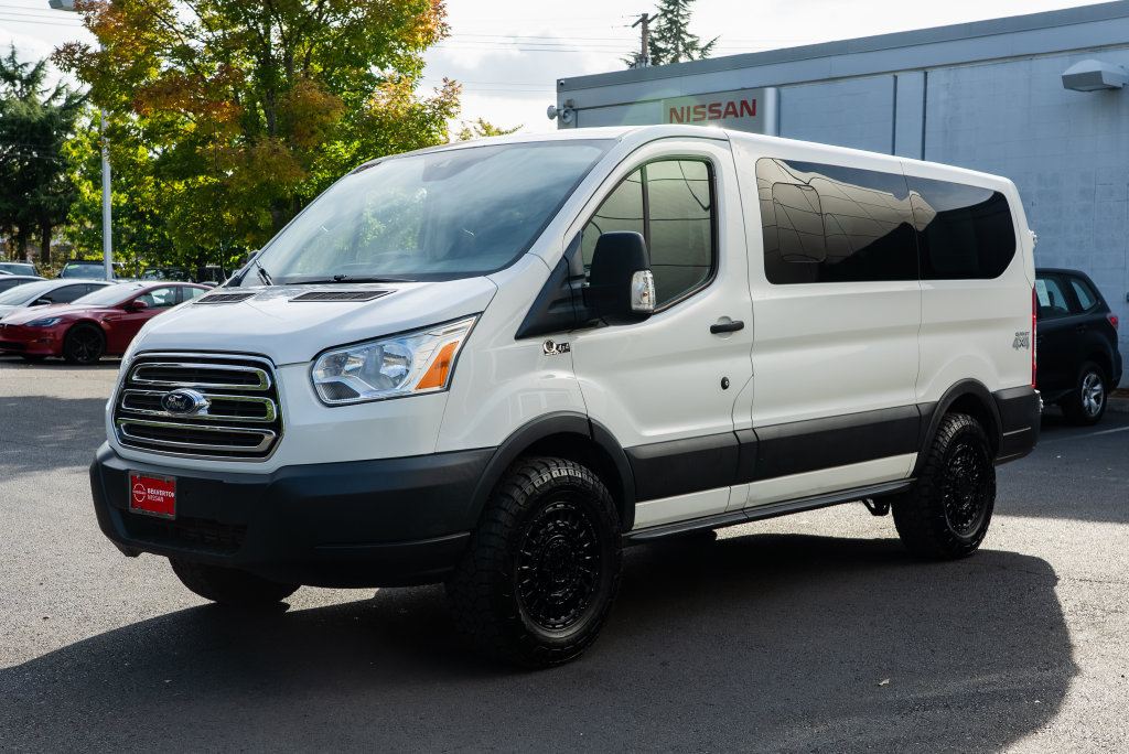 Used 2018 Ford Transit 150 XLT RWD image 3