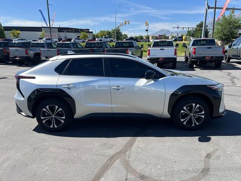 Used 2024 Toyota bZ4X AWD w/ Weather Package image 7