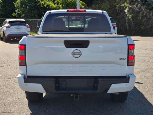 Used 2024 Nissan Frontier SV w/ Technology Package RWD image 25