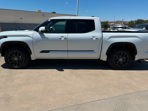 Used 2022 Toyota Tundra Platinum w/ Advanced Package AWD/4WD image 2