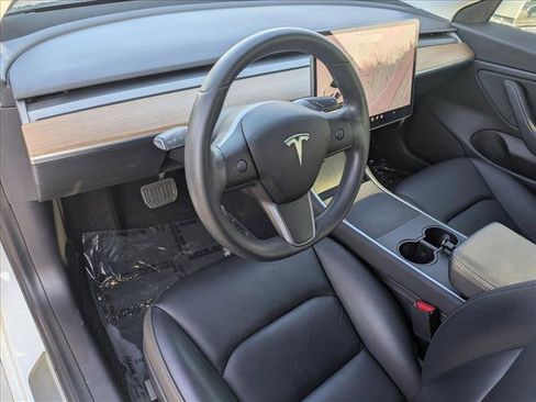 Used 2020 Tesla Model 3 Performance image 10
