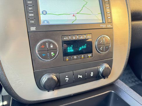 Used 2013 Chevrolet Silverado 1500 LTZ AWD/4WD image 20