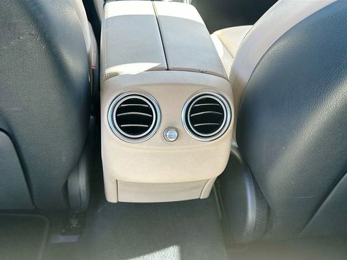 Used 2016 Mercedes-Benz C 300 Sedan image 31