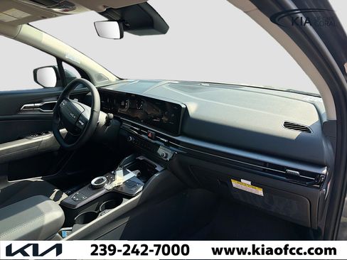 New 2026 Kia Sportage S image 13