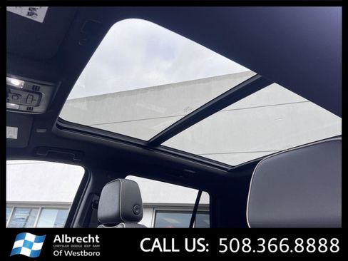 Used 2023 Chevrolet Tahoe Premier w/ Premium Package 2 image 32