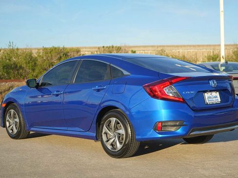 Used 2019 Honda Civic LX image 4